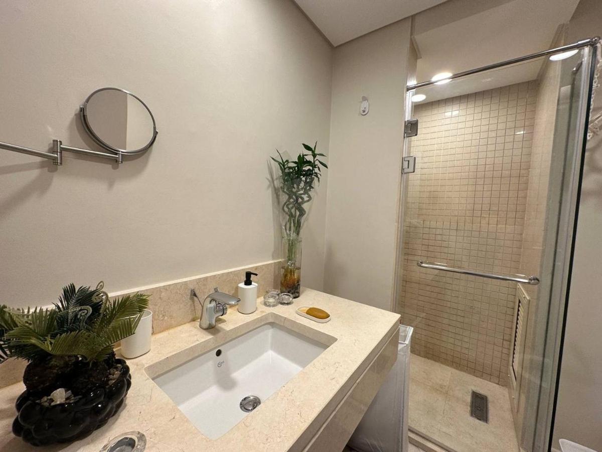 Mangroovy Tasteful 1 Bedroom Appartement *